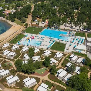 Campingplatz Adriamar Mobile Homes In Park, Umag